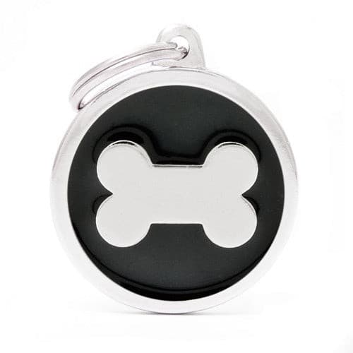 قلادة دائرية على شكل عظمة